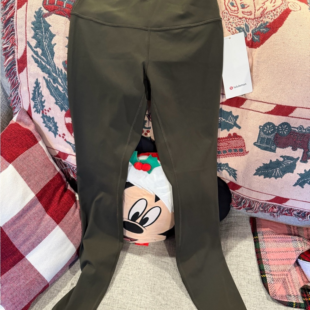 lululemon Wunder under tights